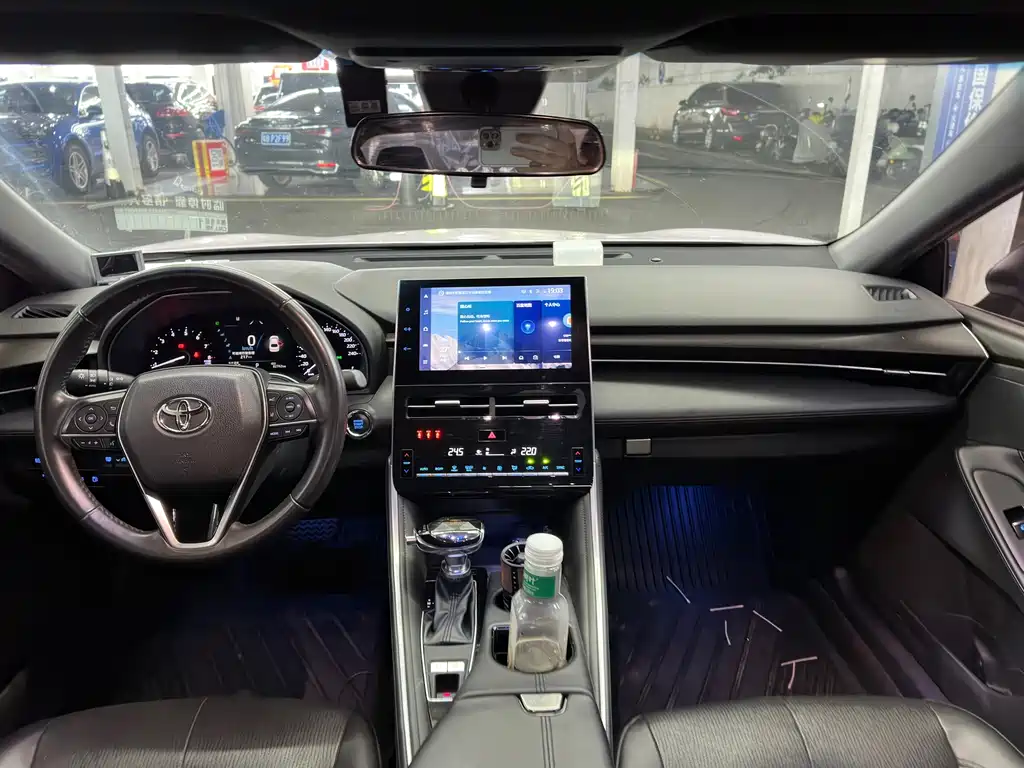 Toyota Avalon — миниатюра 9