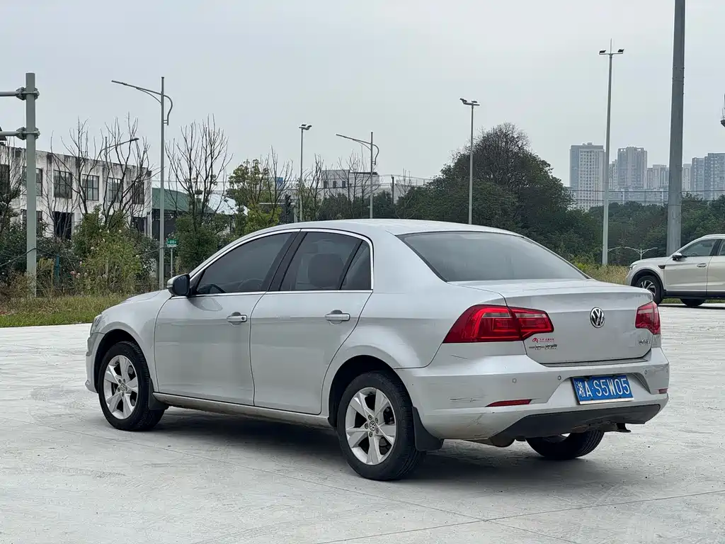Volkswagen Bora — миниатюра 8