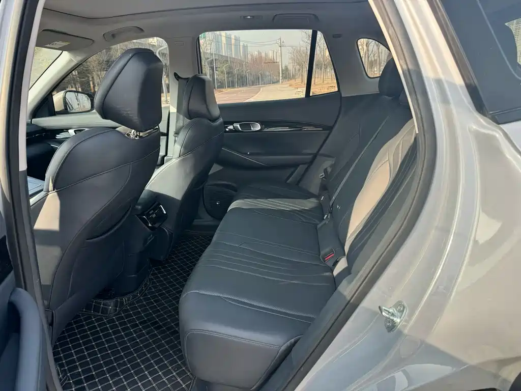 GEELY GALAXY GALAXY E5