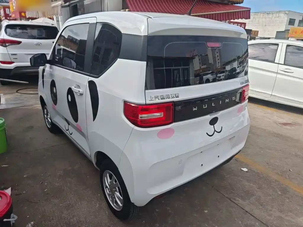 Wuling MINIEV — миниатюра 5