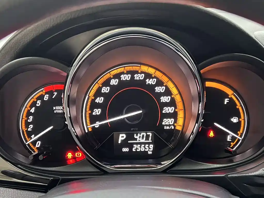 TOYOTA YARIS L ZHIXUAN