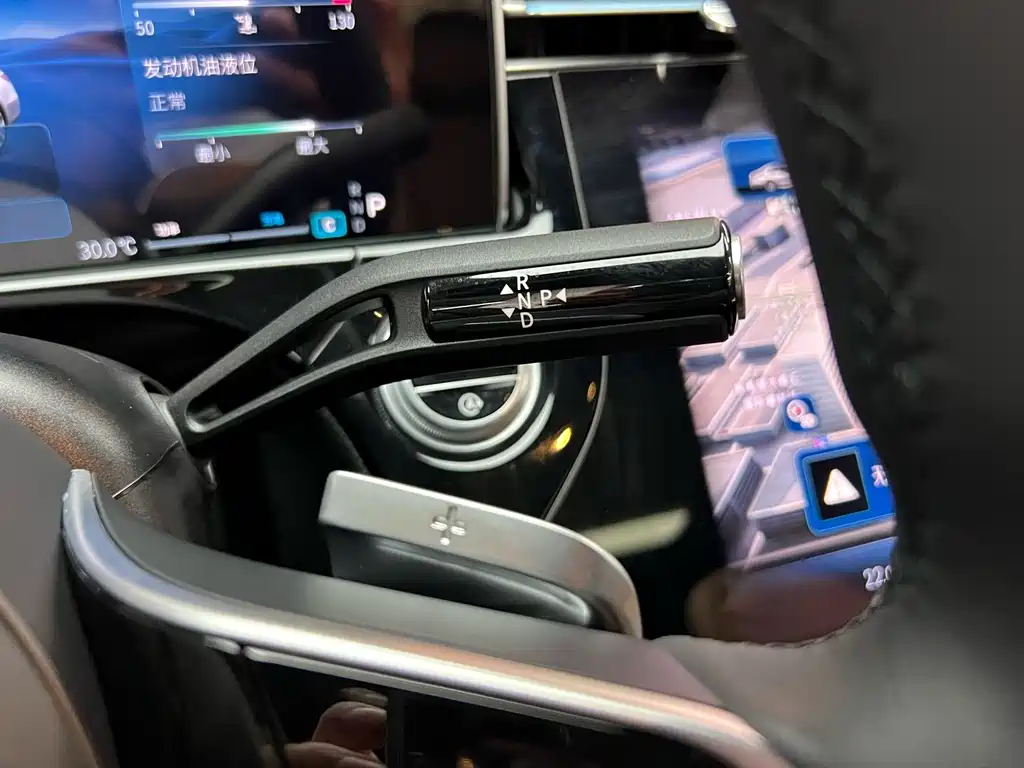 Mercedes-Benz E-Class — миниатюра 21