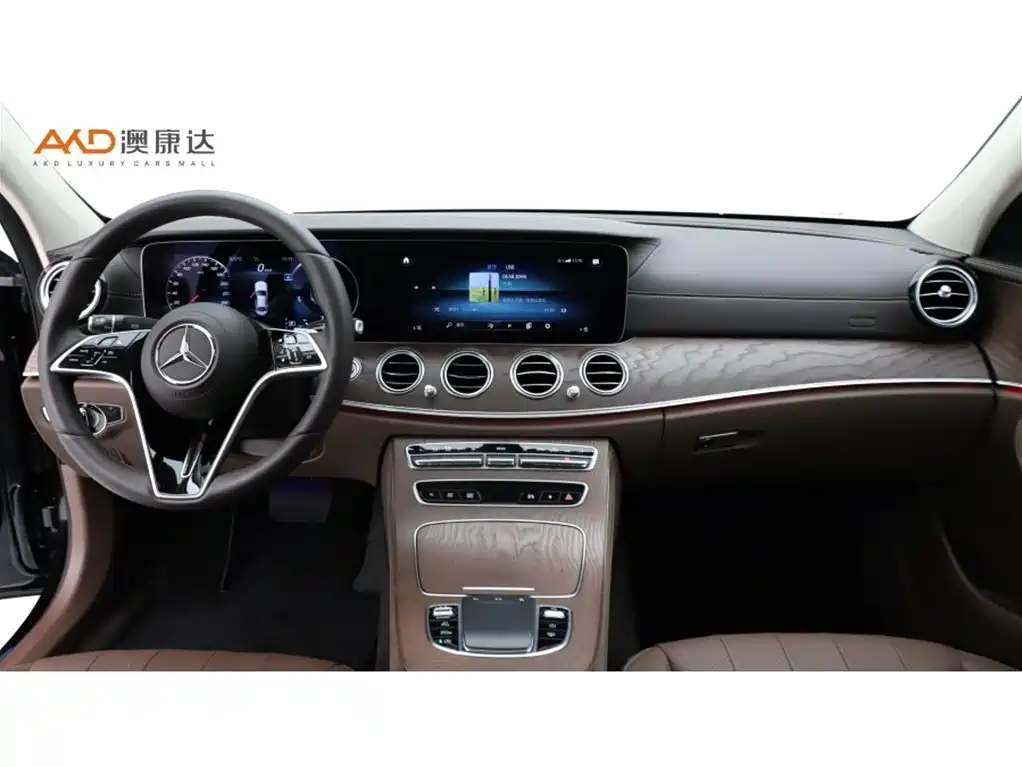 Mercedes-Benz E-Class — миниатюра 5