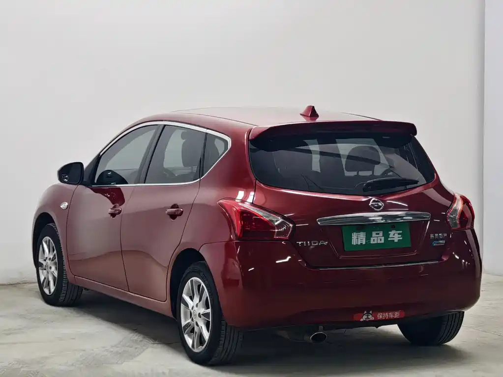 Nissan Tiida — миниатюра 6