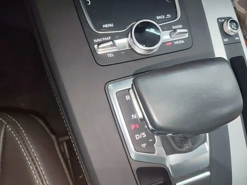 Audi Q5L — миниатюра 14