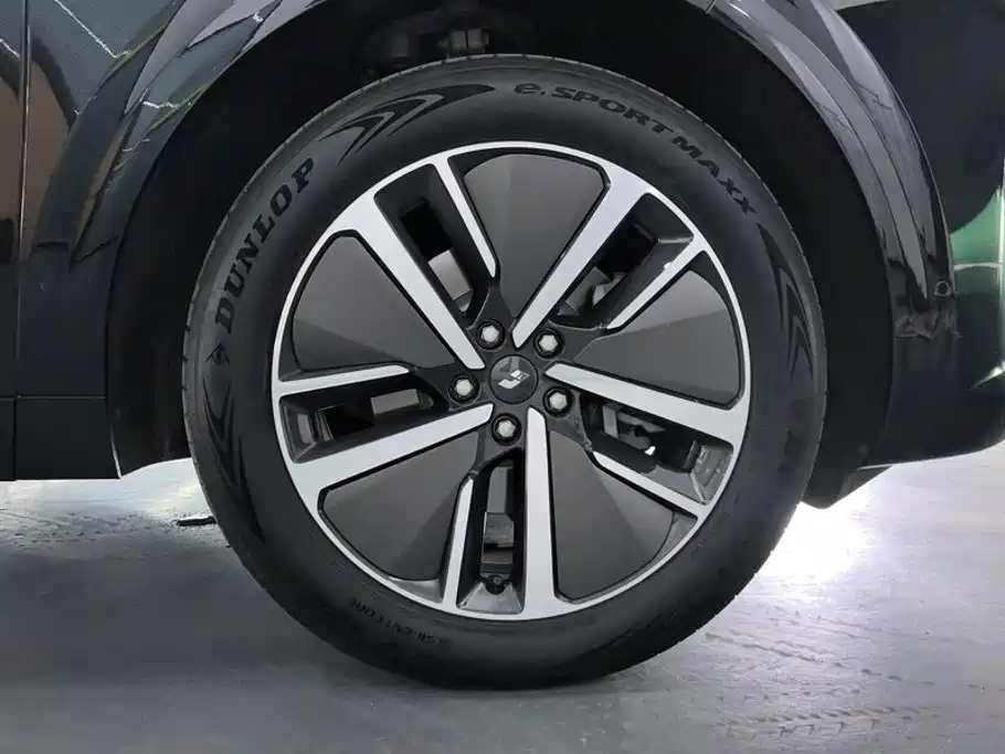 Li Auto Li L6 — миниатюра 6