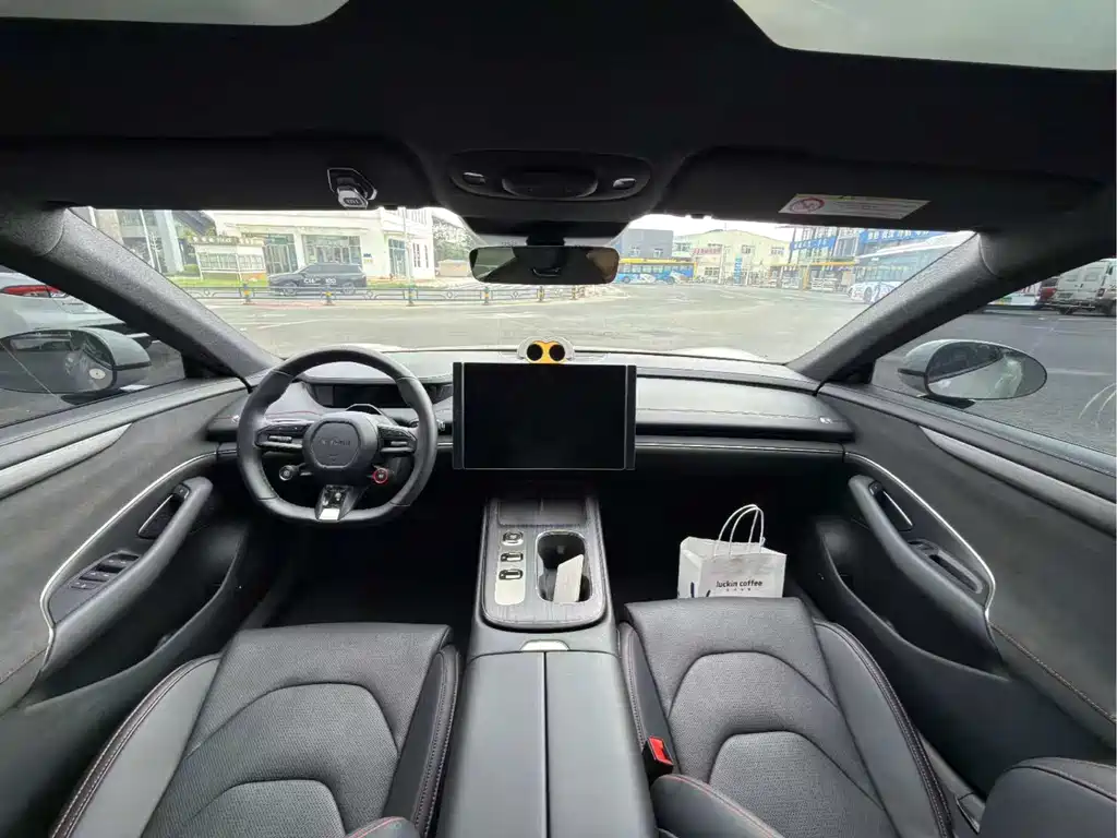 XIAOMI CAR XIAOMI SU7