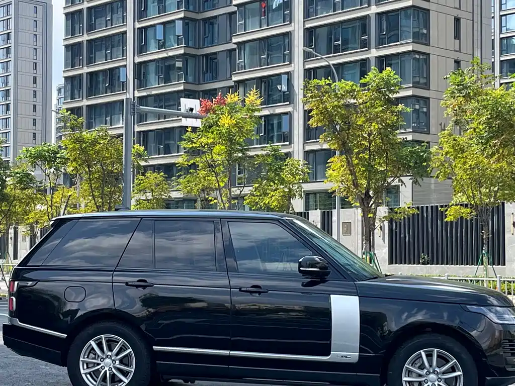Land Rover Range Rover — миниатюра 5