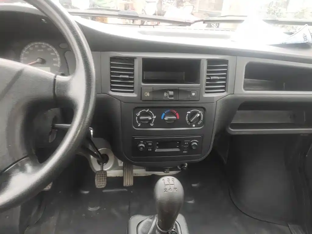 Wuling Zhiguang — миниатюра 13