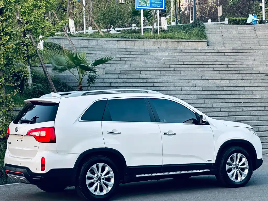 Kia Sorento — миниатюра 5