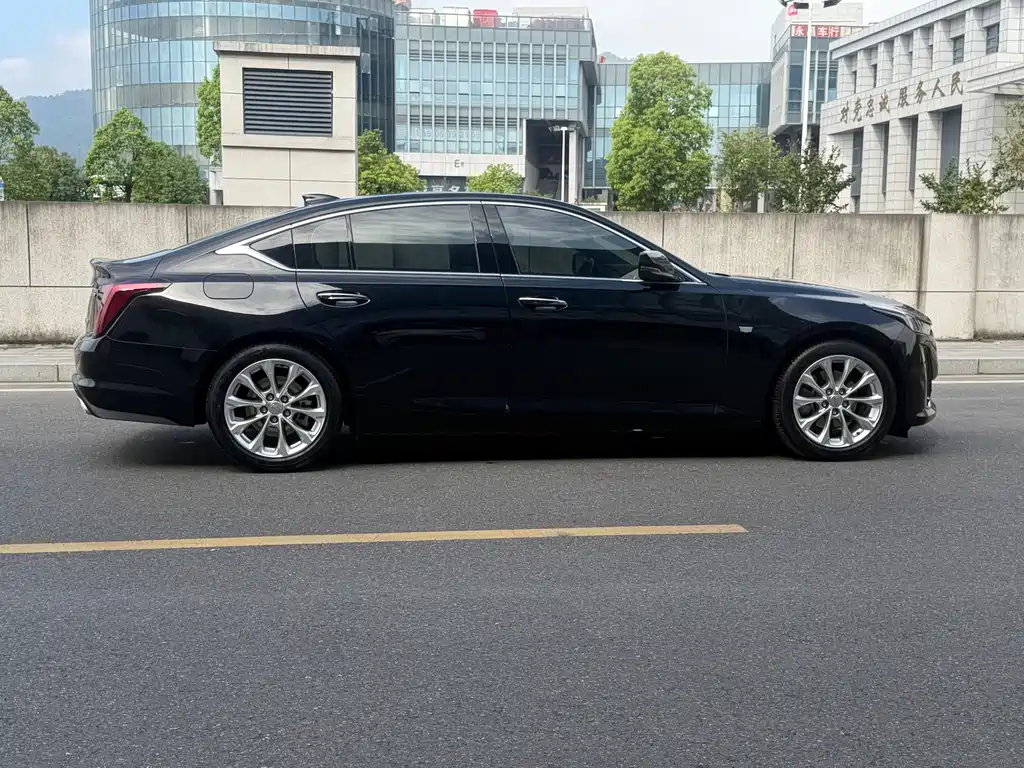 Cadillac CT5 — миниатюра 6