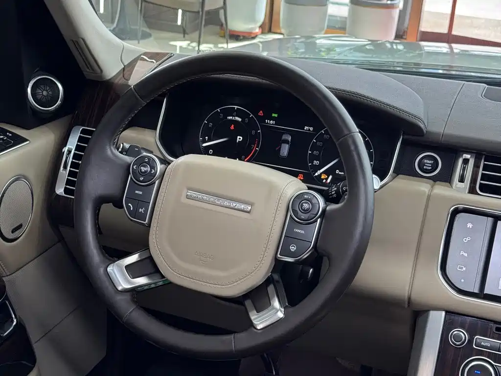 Land Rover Range Rover — миниатюра 12