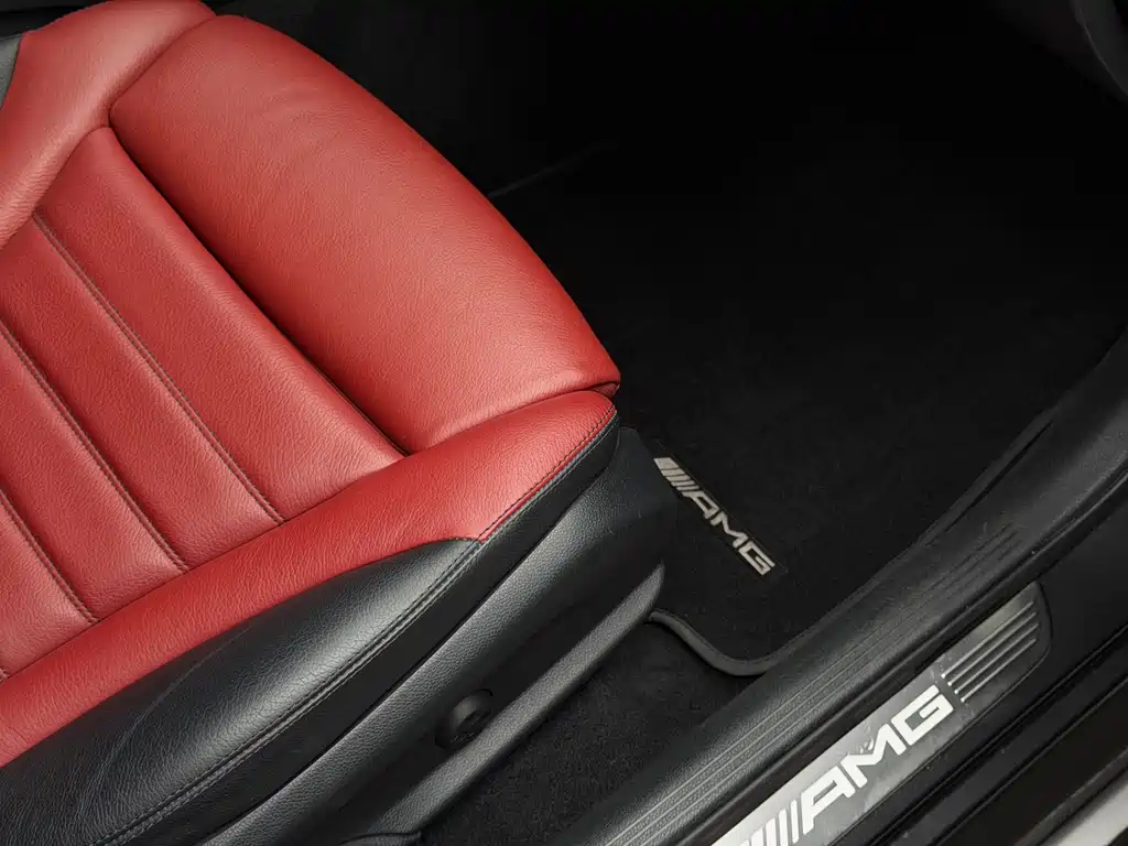 MERCEDES-BENZ GLC AMG