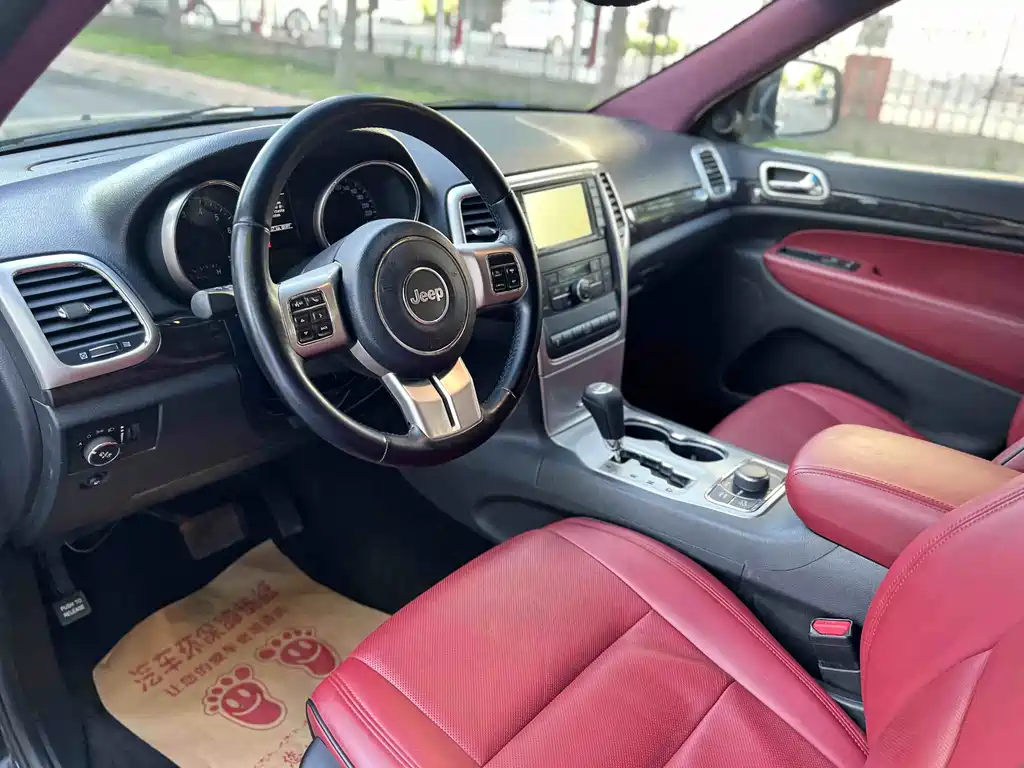 Jeep Grand Cherokee (Import) 3.6L Comfort Enjoy Navigation Edition, фото 12