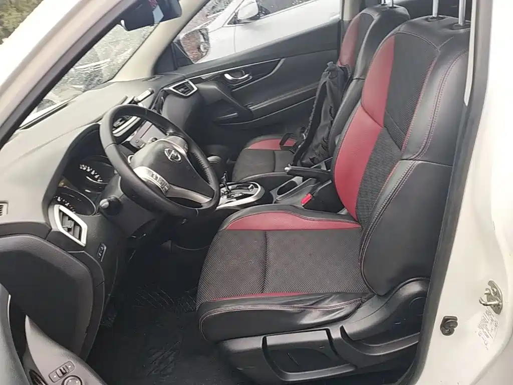 Nissan Qashqai — миниатюра 15