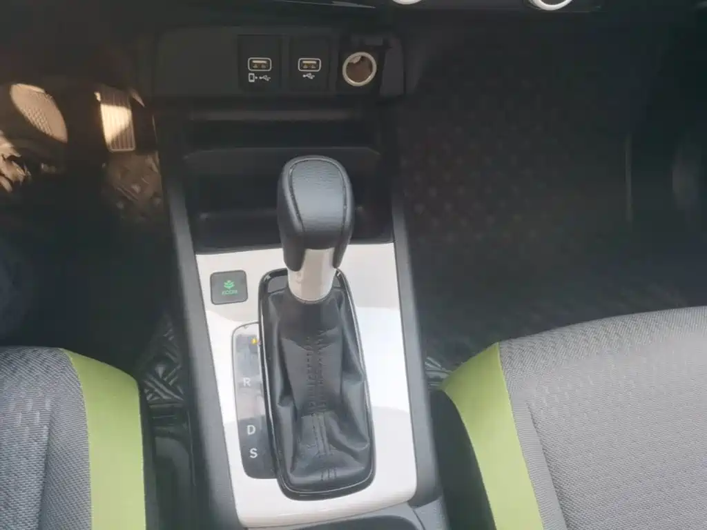 Honda Fit — миниатюра 14