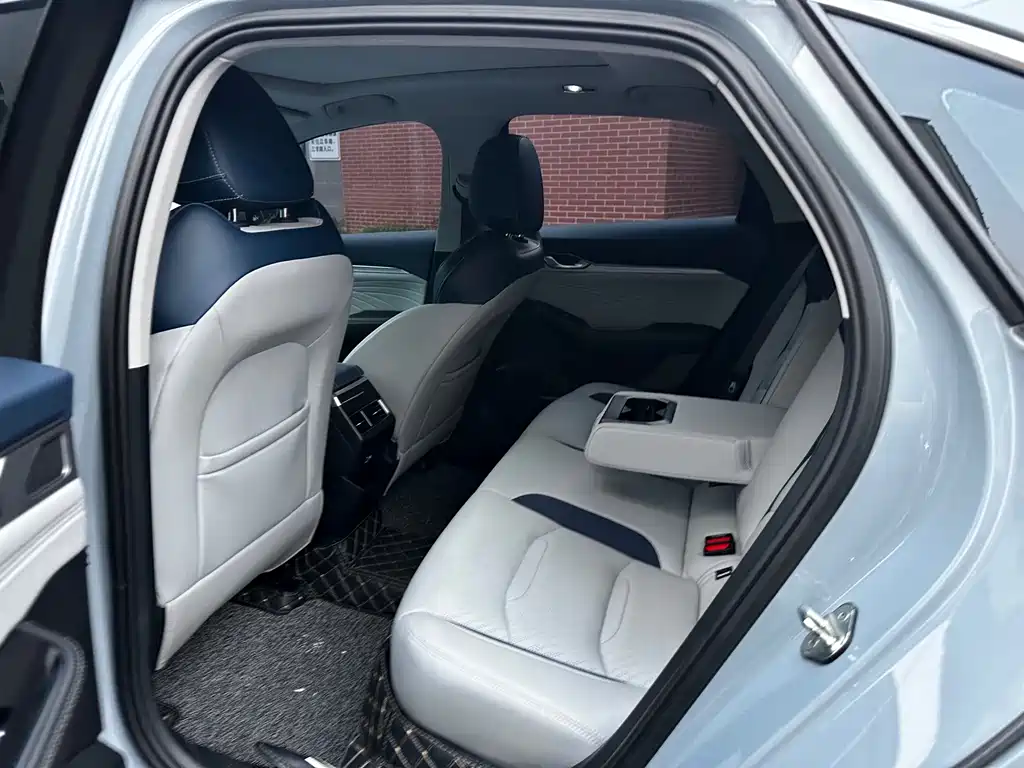 Geely Xingrui — миниатюра 5