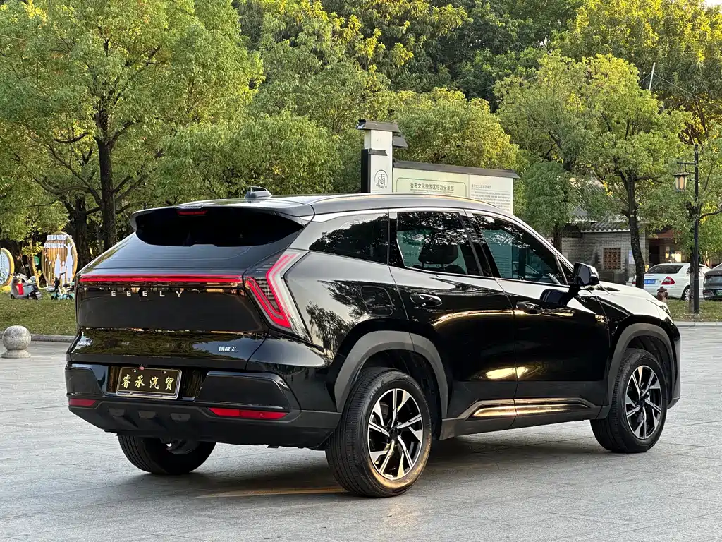 Geely Boyue L — миниатюра 6