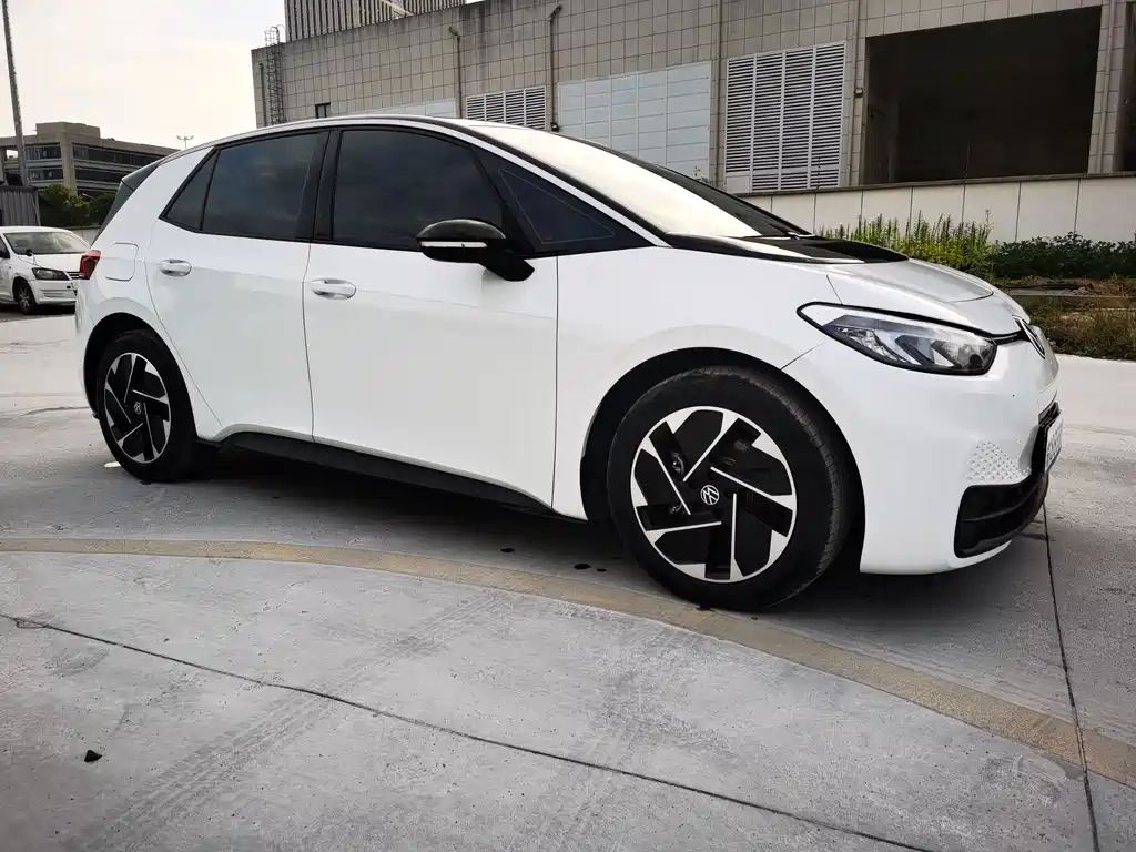 Volkswagen ID.3 — миниатюра 3
