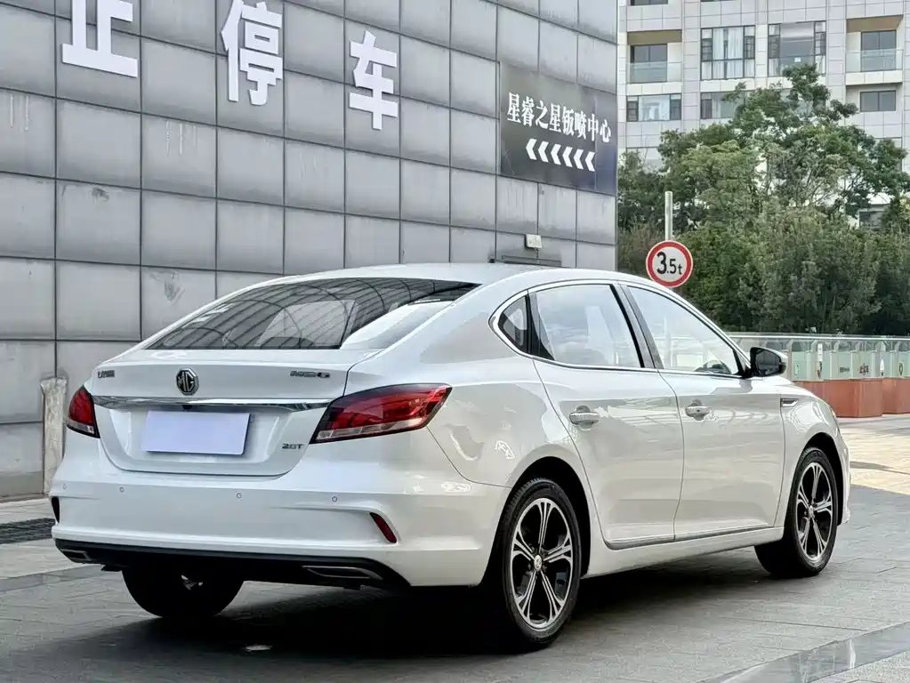 MG 6 2018 20T AT Luxury Smart Connect VI
