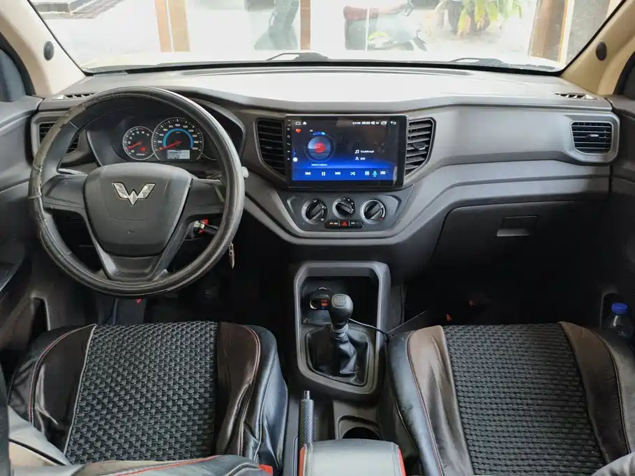 Wuling Hongguang V — миниатюра 12