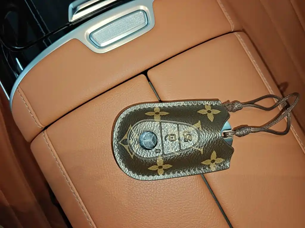 Mercedes-Benz S-Class — миниатюра 9