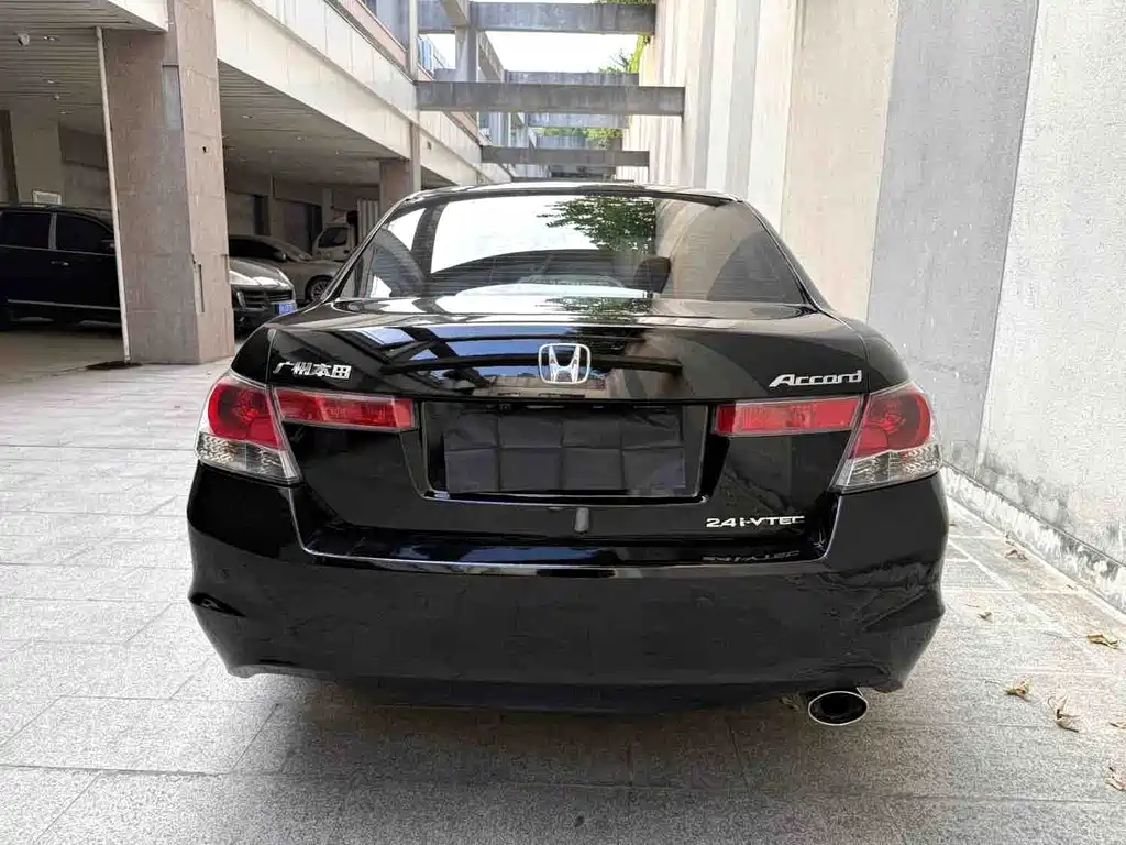 Honda Accord — миниатюра 6