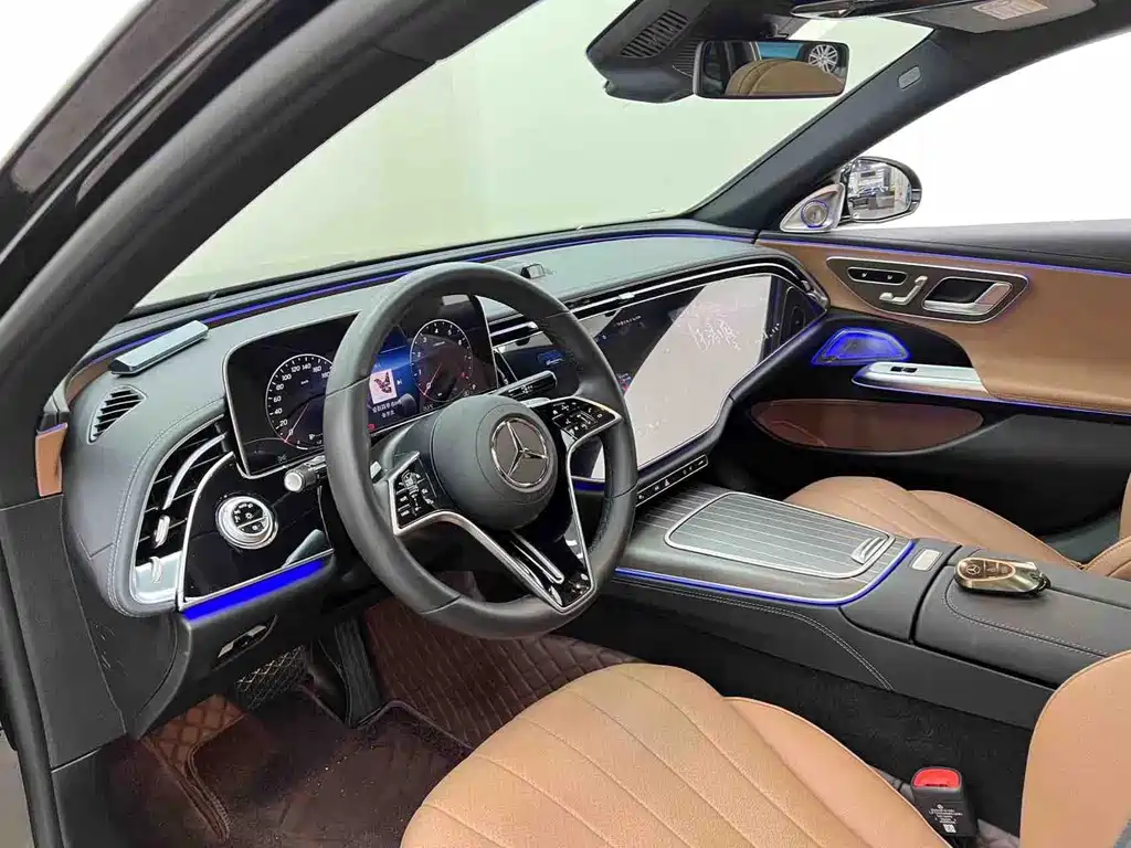 Mercedes-Benz E-Class — миниатюра 12