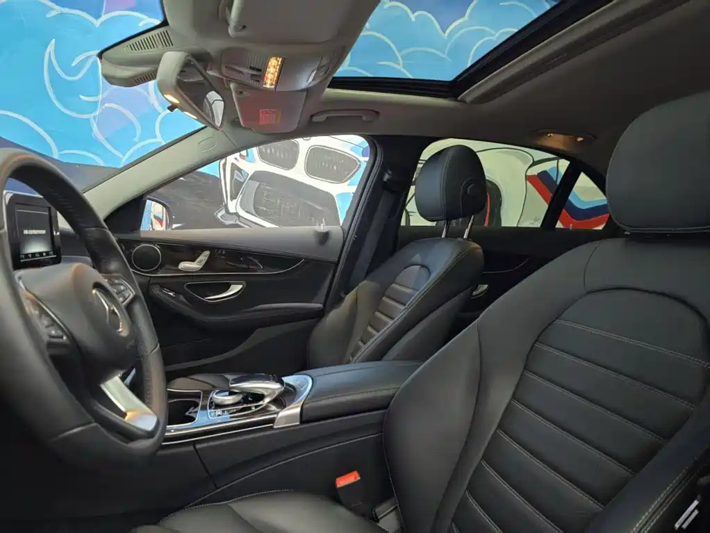 Mercedes-Benz C-Class — миниатюра 10