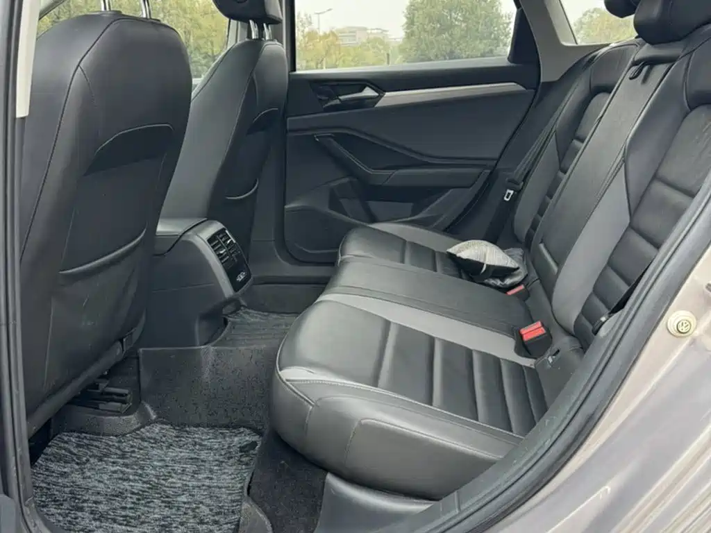 Volkswagen Sagitar — миниатюра 15