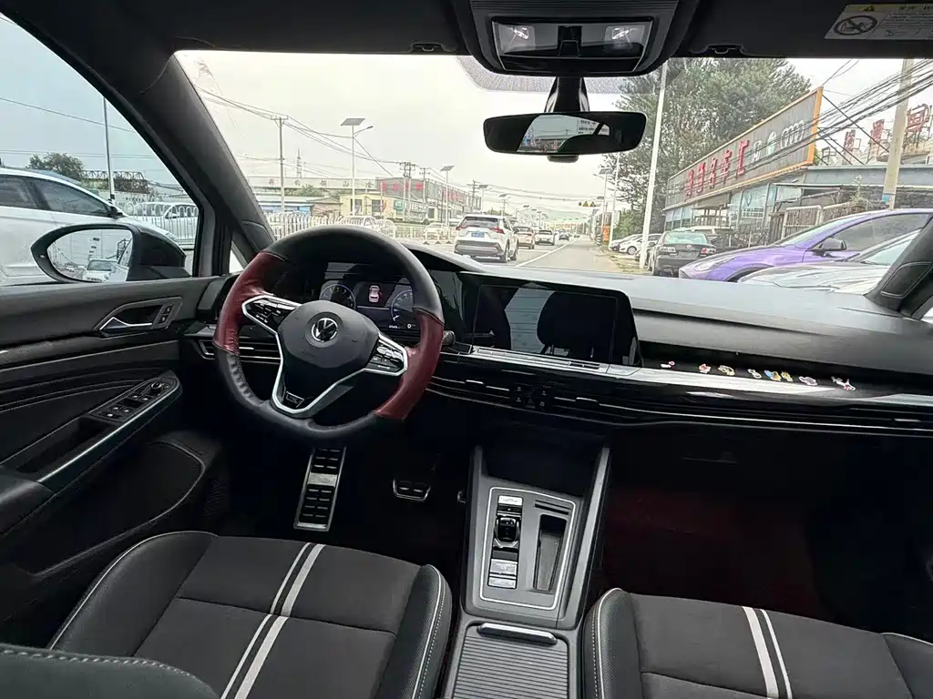 Volkswagen Golf — миниатюра 12