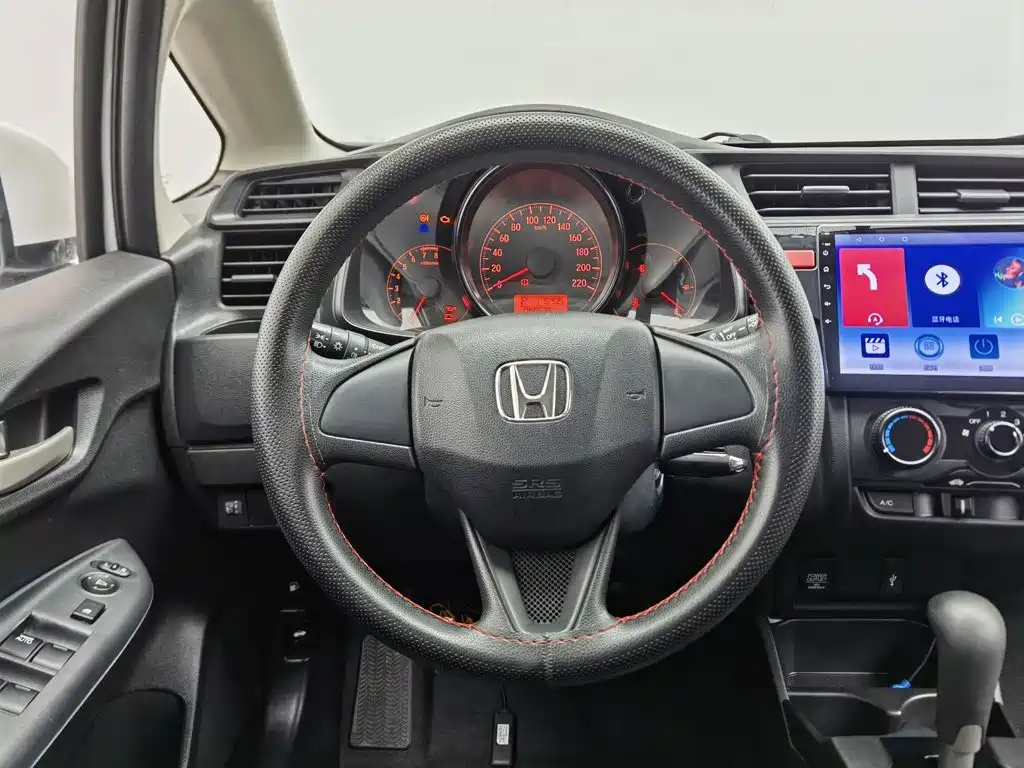 Honda Fit — миниатюра 11
