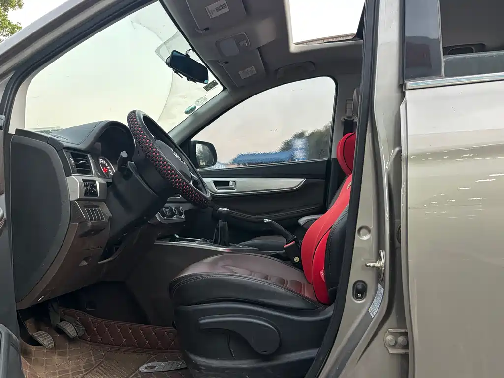 DONGFENG POPULAR SX6