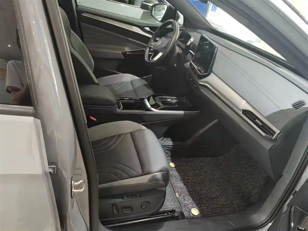 VOLKSWAGEN ID.4 CROZZ