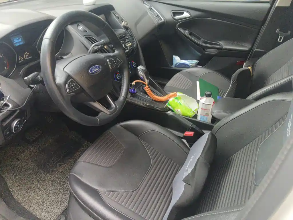 Ford Focus — миниатюра 11