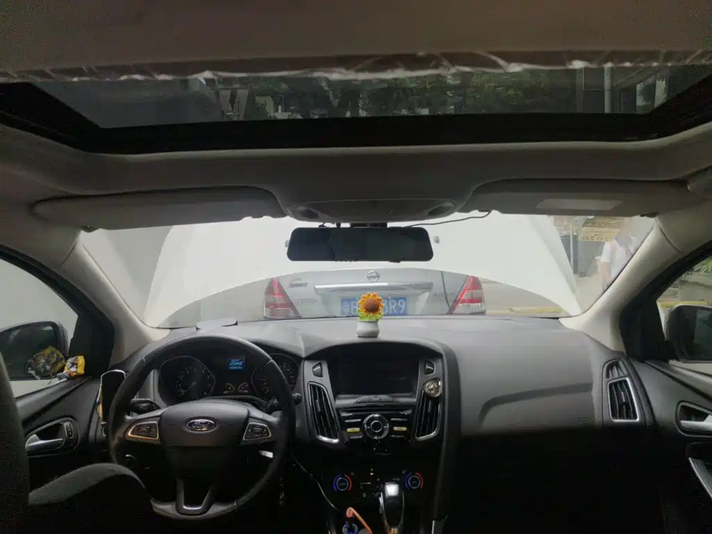 Ford Focus — миниатюра 14