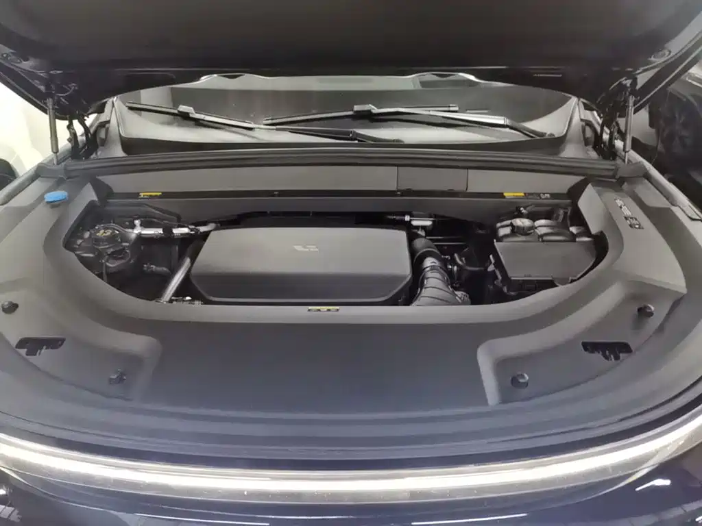 Li Auto Li L8 — миниатюра 20