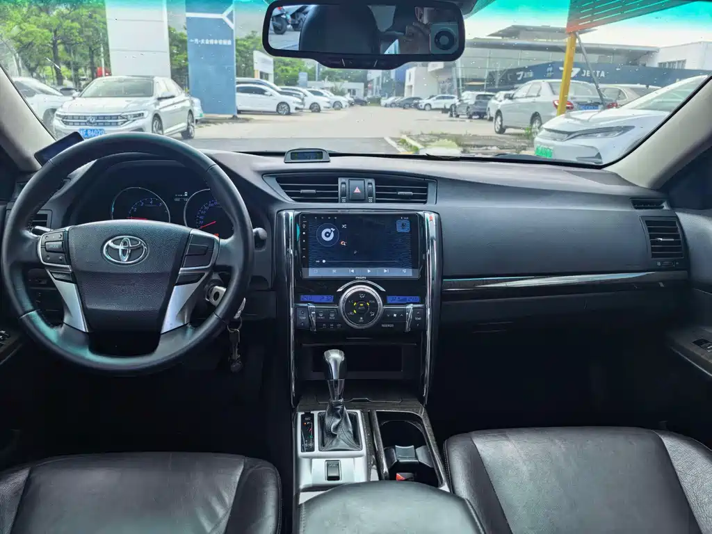 Toyota Reiz — миниатюра 12