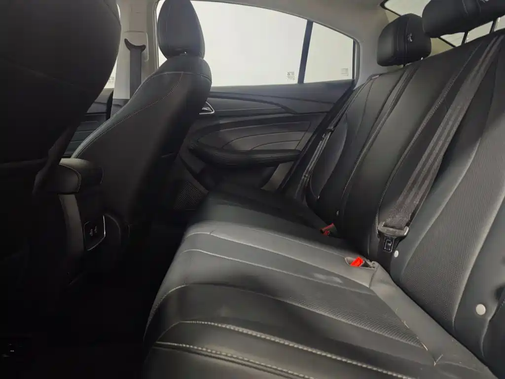 Roewe i5 — миниатюра 17