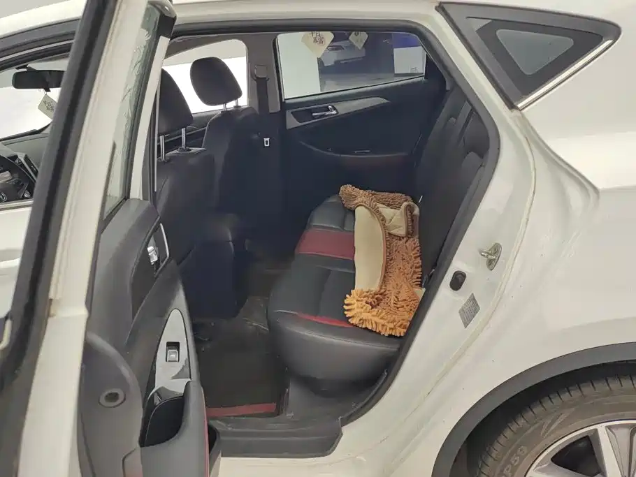 Changan Eado XT — миниатюра 11