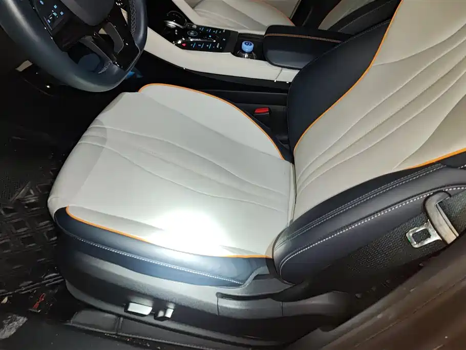 BYD Song Plus PLUS 2021 DM-i 110KM Flagship