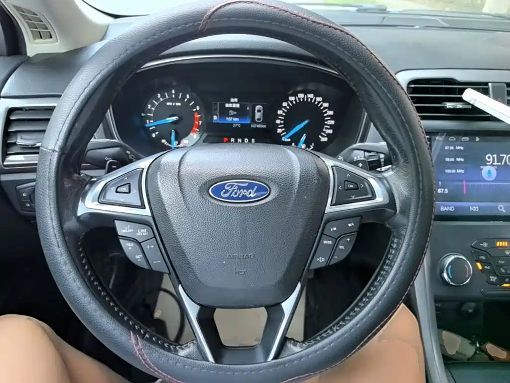 Ford Mondeo — миниатюра 11