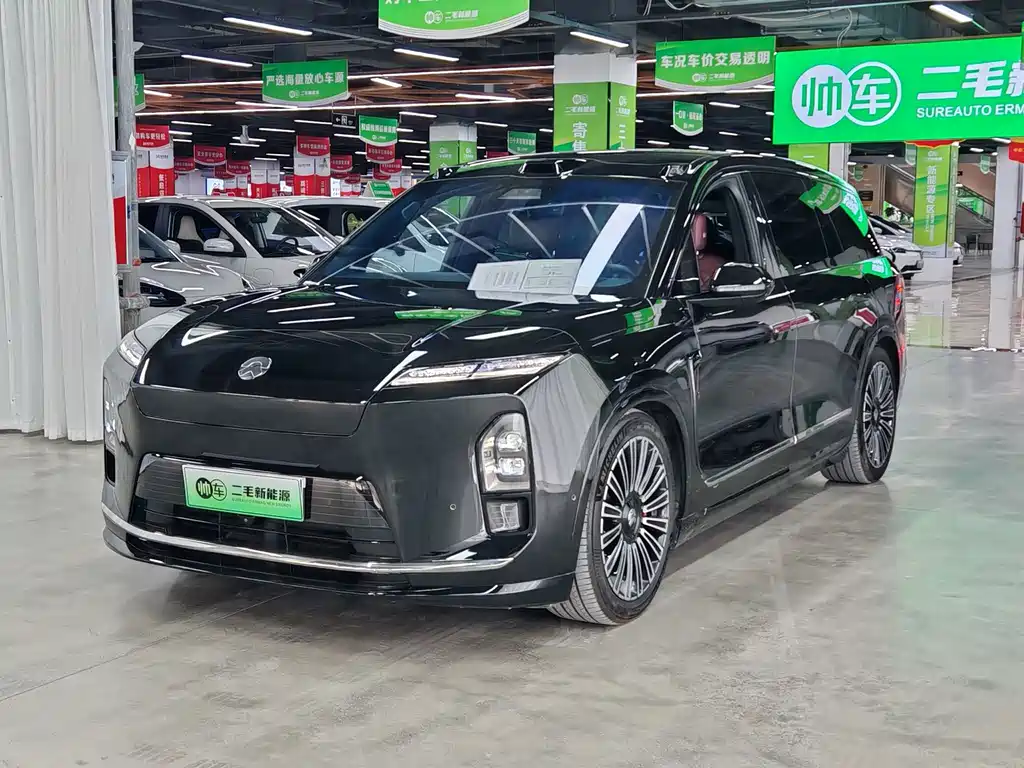 NIO ES8