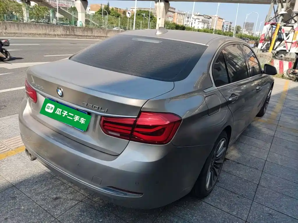BMW 3 Series — миниатюра 7