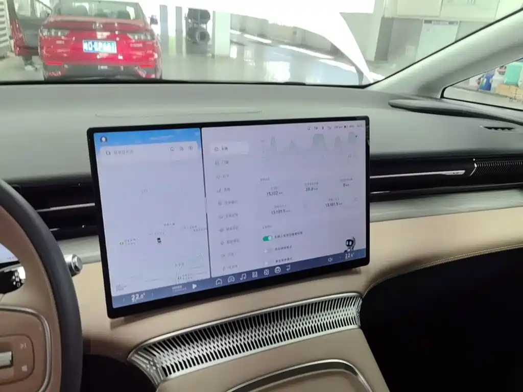 XPeng X9 — миниатюра 13