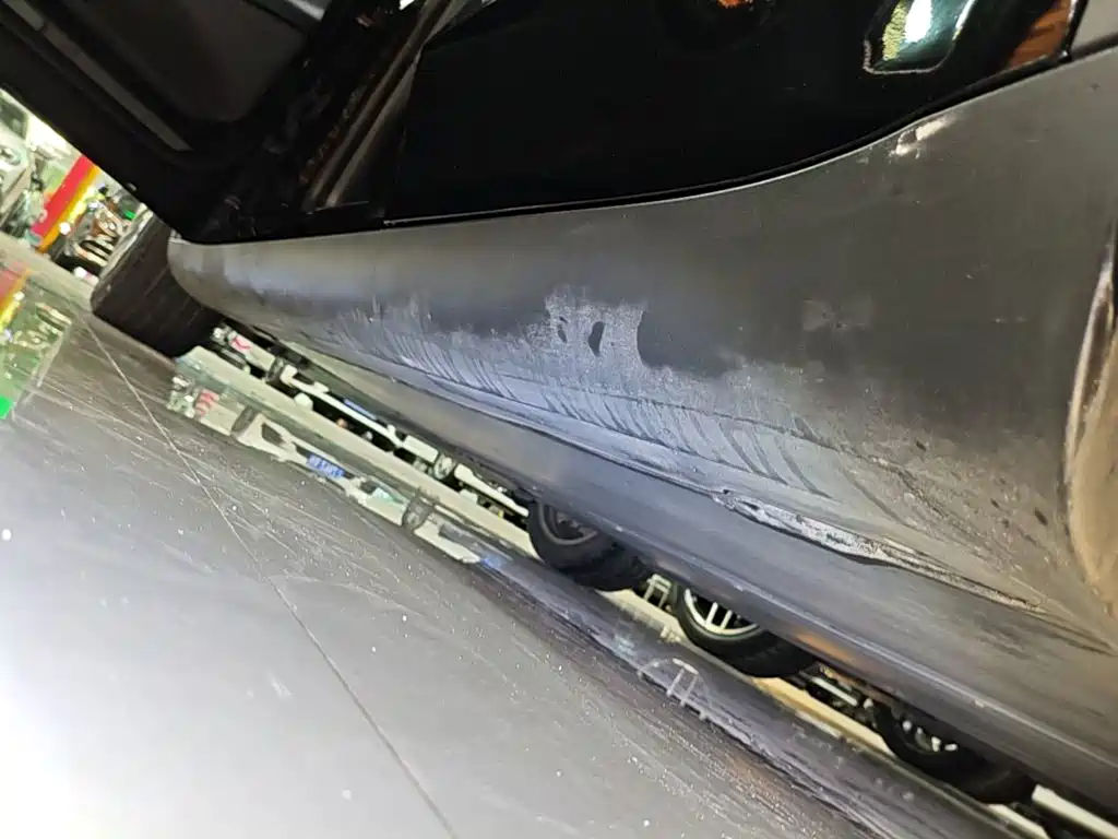 Tesla Model Y — миниатюра 22