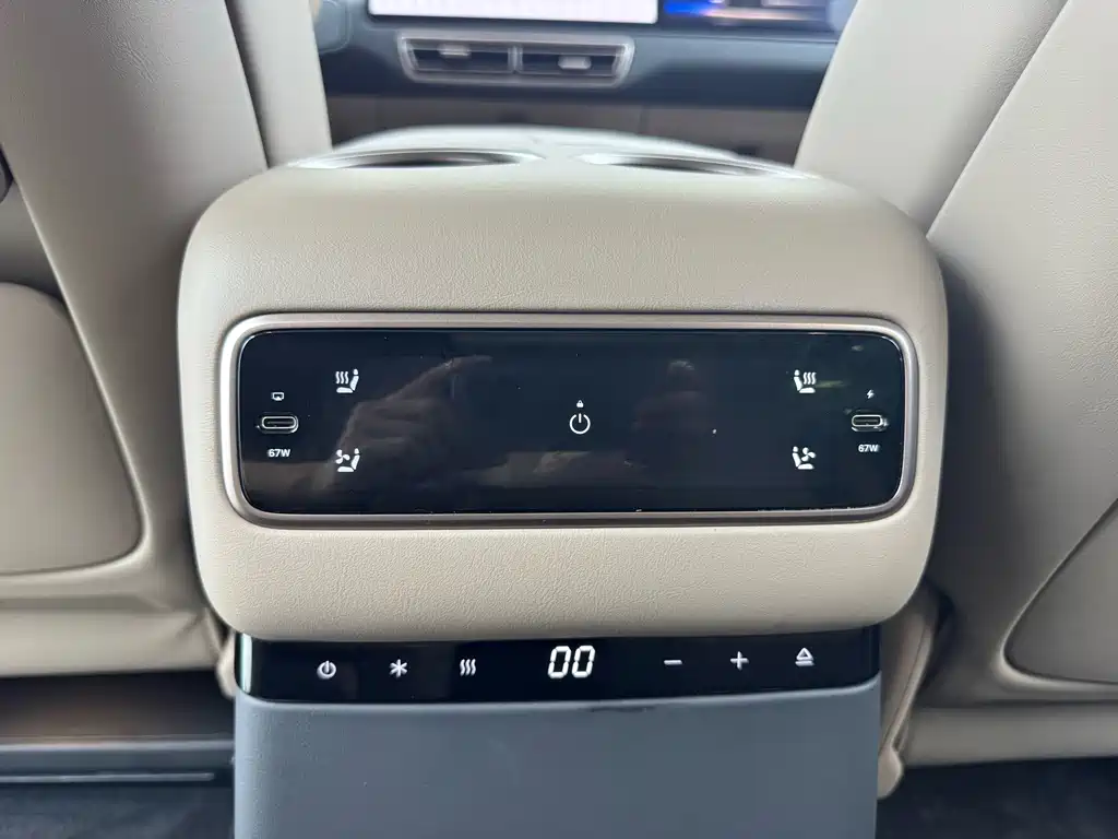 Li Auto Li MEGA — миниатюра 13