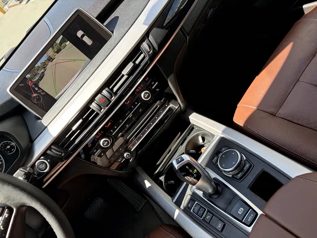 BMW X5 (Import) — миниатюра 14