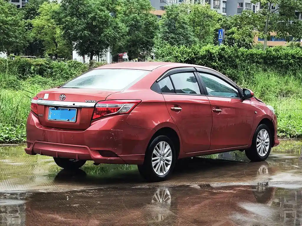 Toyota Vios — миниатюра 3