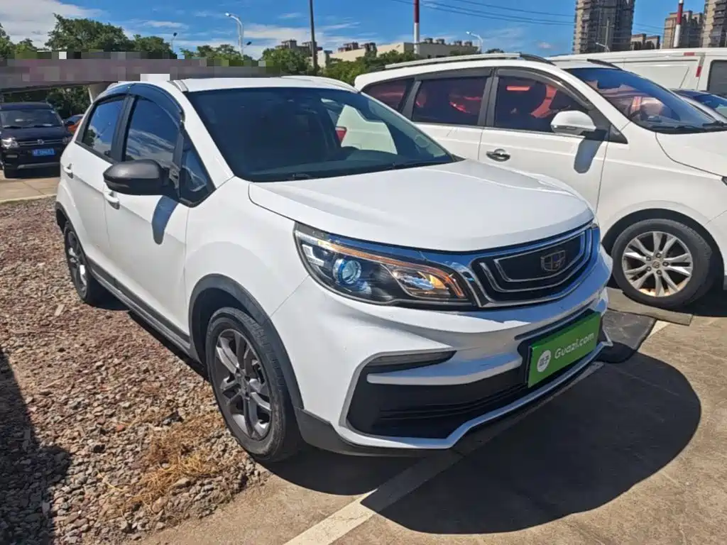 Geely Vision X3 — миниатюра 4